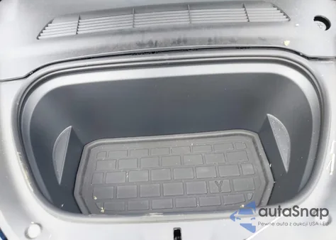 2023 Tesla Model Y from USA, damaged, VIN 7SAYGAEE9PF846733